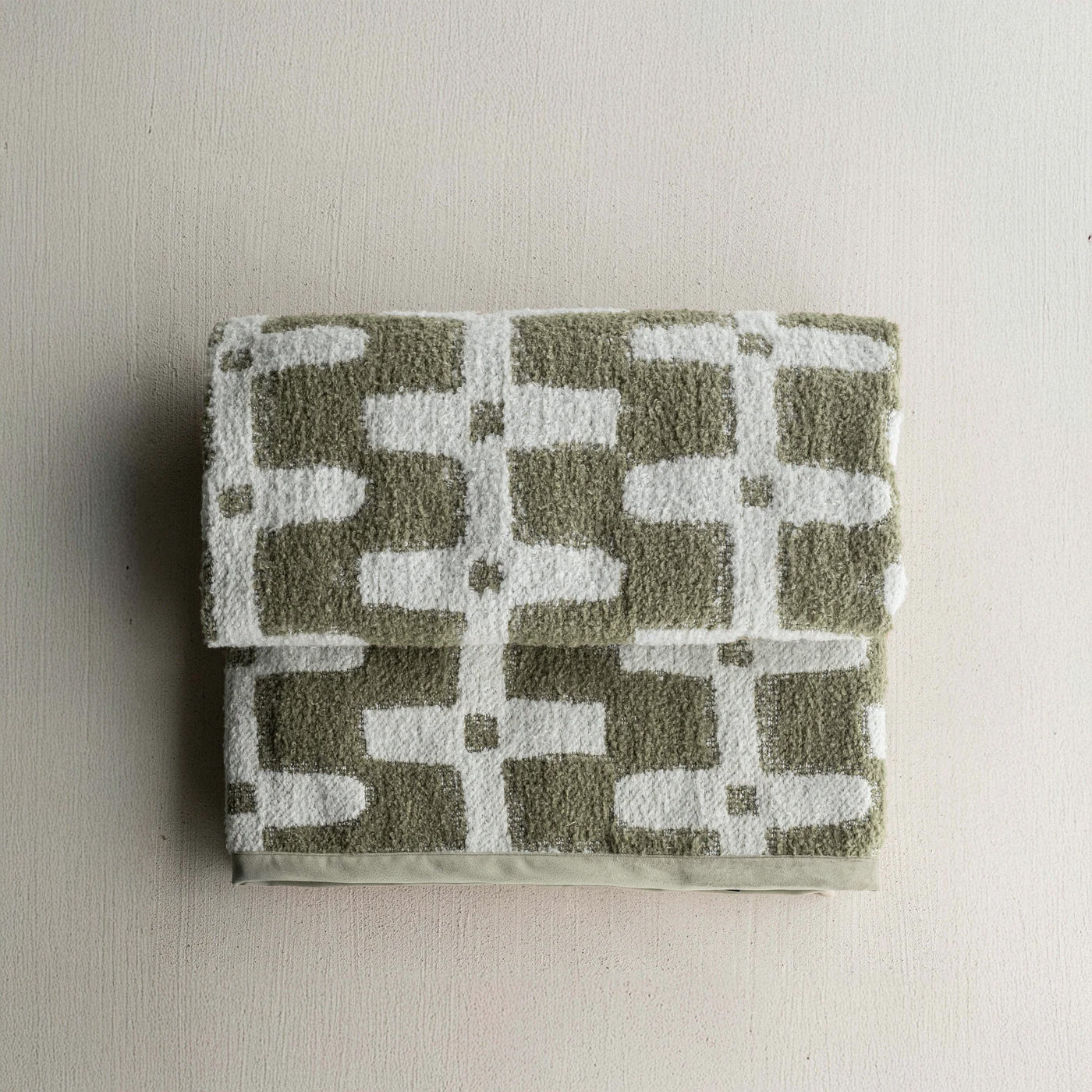 Geometric Throw Blanket - 205x154cm