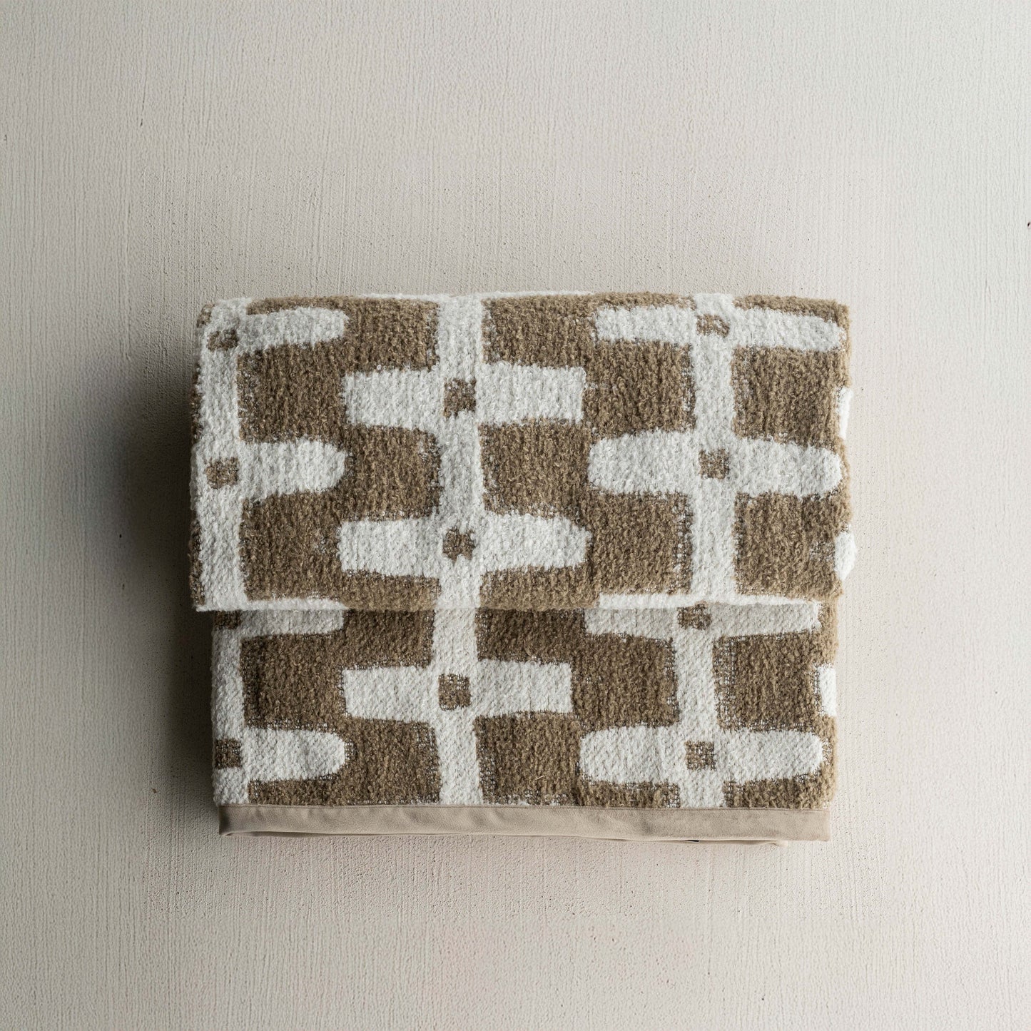 Brown Geometric Throw Blanket - 205x154cm
